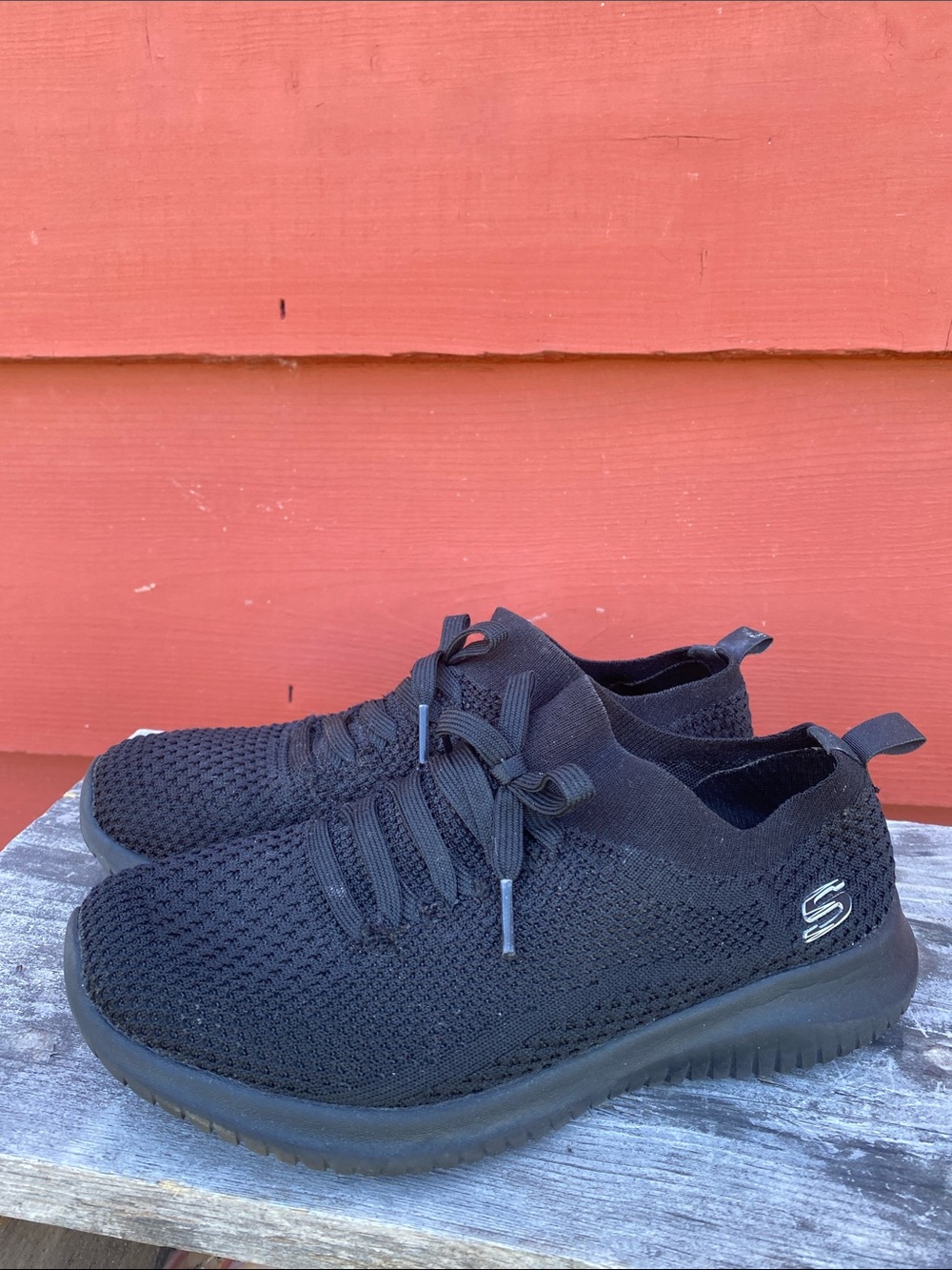 Skechers 59502MC Women’s All-Black Knit Slip-On Athletic Sneakers Size 6.5